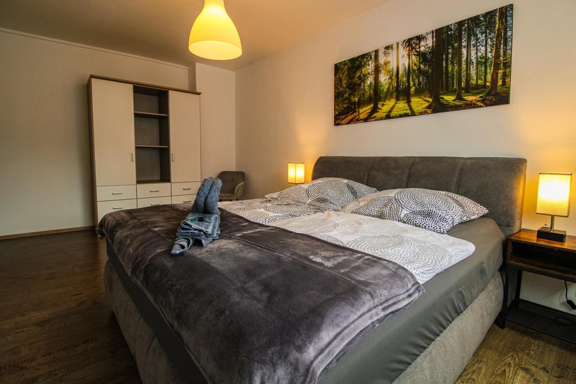 Moderne Fewo Sky Netflix Terrasse Burgblick Boxspringbett Waschtrockner Булай Екстериор снимка