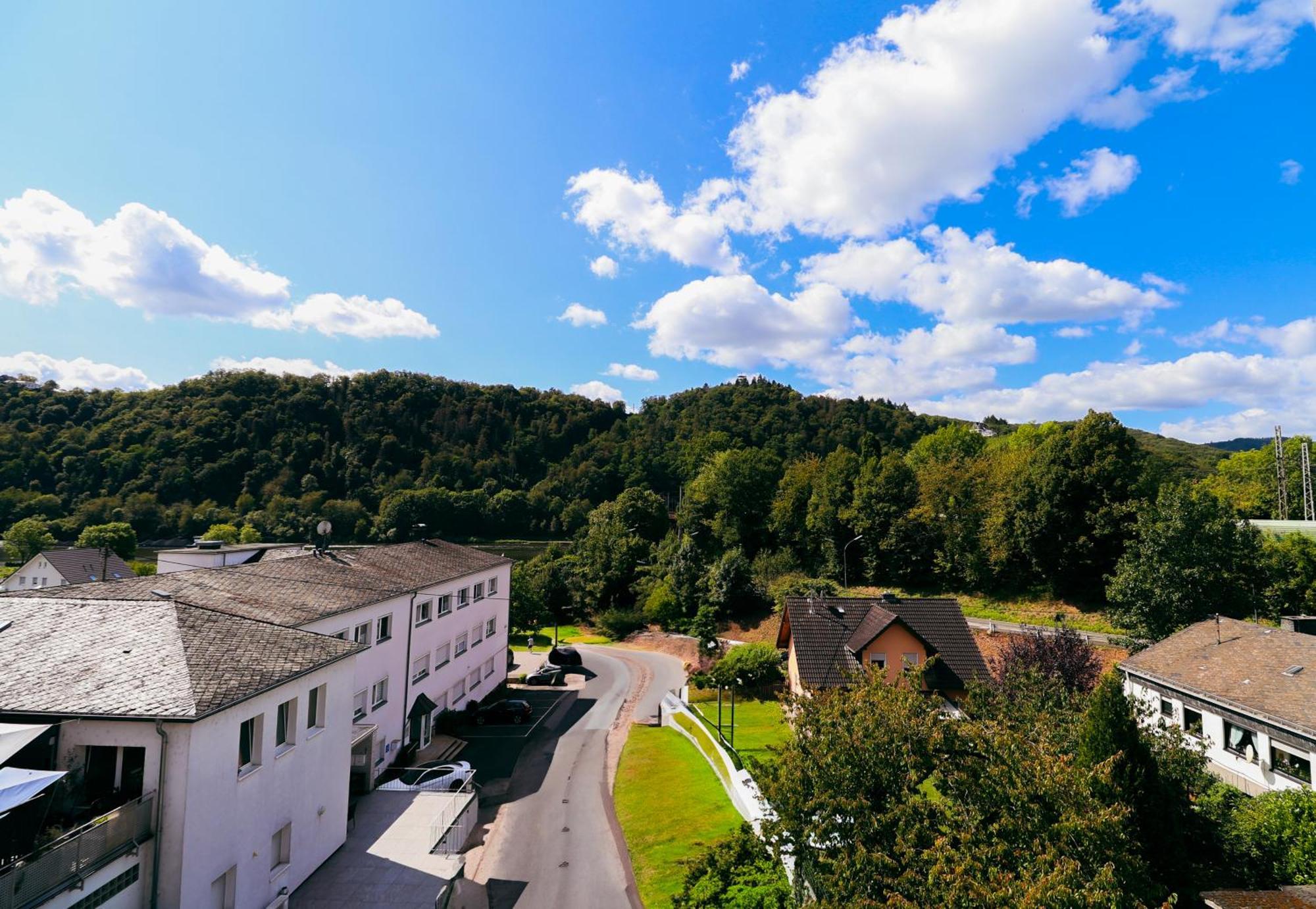 Moderne Fewo Sky Netflix Terrasse Burgblick Boxspringbett Waschtrockner Булай Екстериор снимка